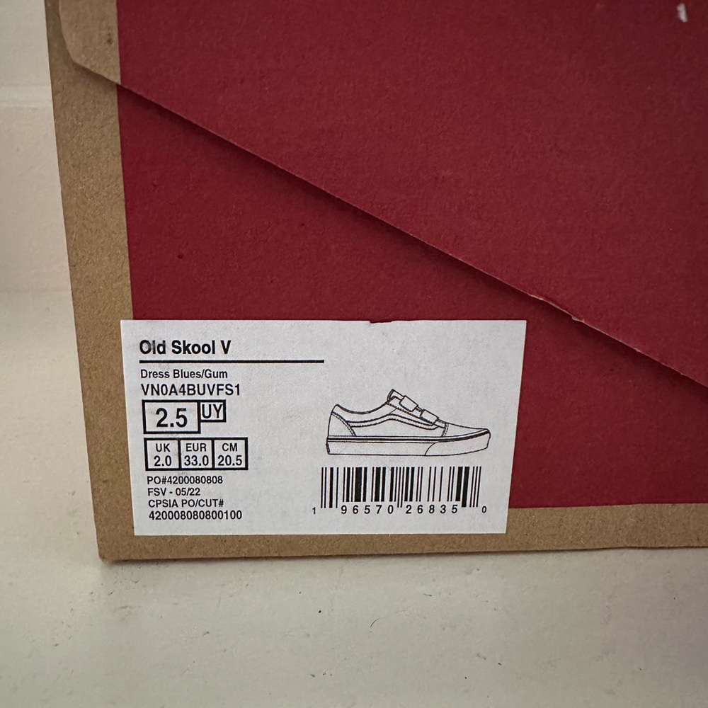 New in box Vans Kids